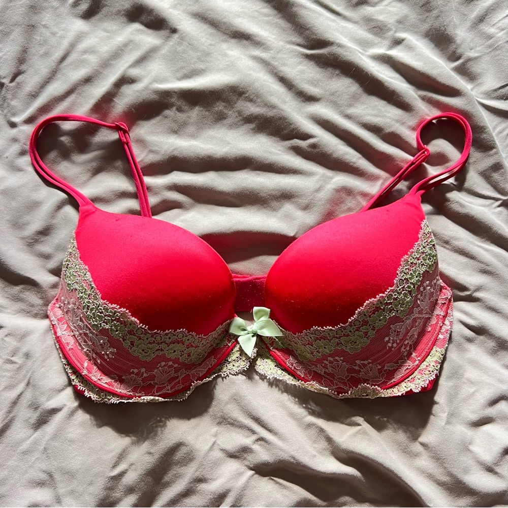 Victoria’s Secret Very Sexy Push-Up Bra